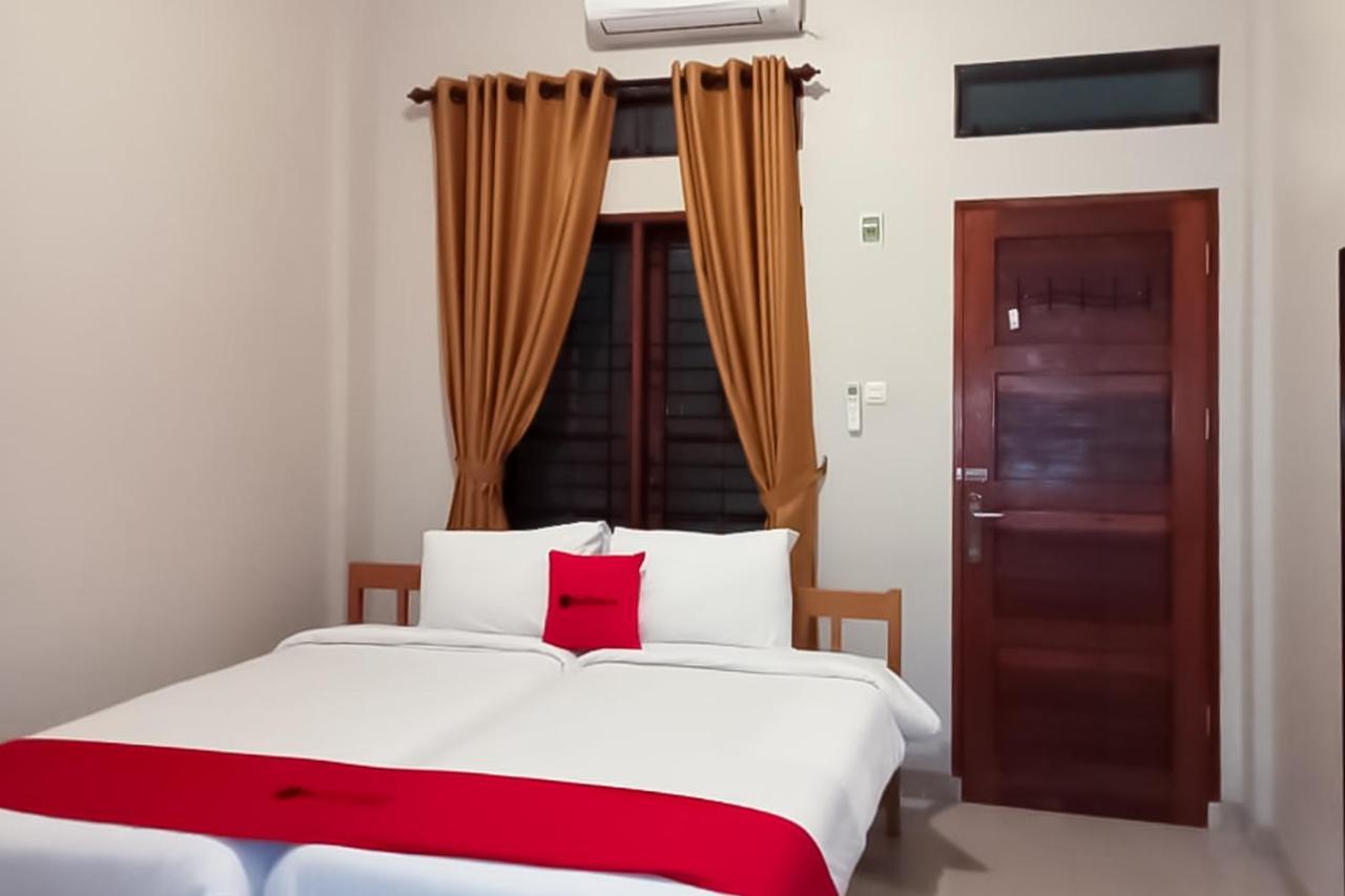 Reddoorz At Joyce Guest House Medan Eksteriør bilde
